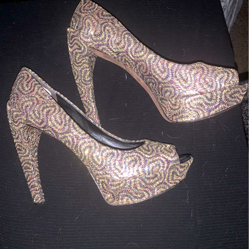 Multi Glitter Vera Wang Peep Toe Pumps size 9M